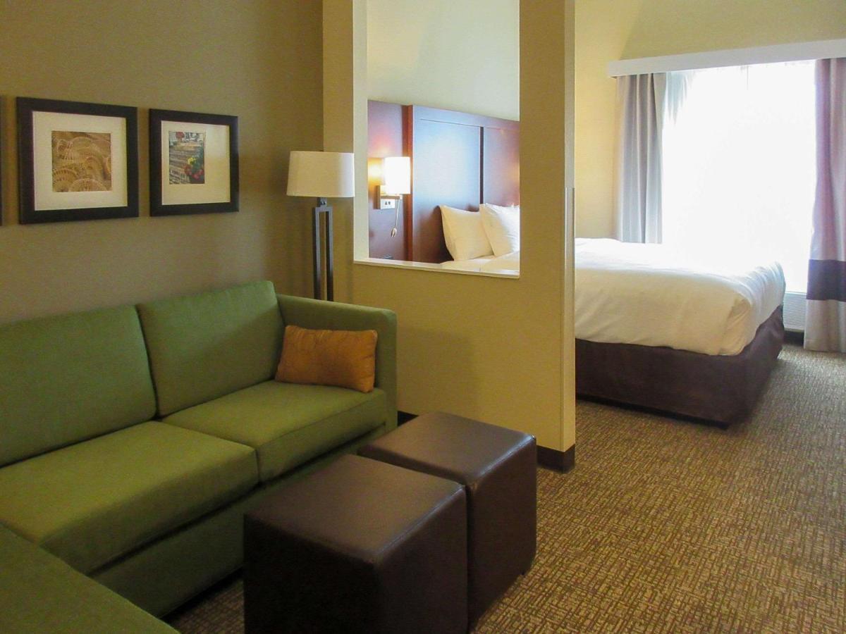 Comfort Suites سامرفيل المظهر الخارجي الصورة